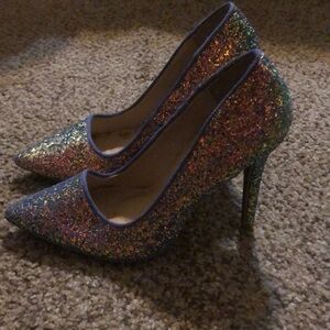 Glitter pumps